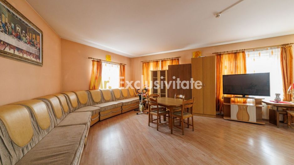 De inchiriat CASA spatioasa si curte proprie Gavana -Alunului - Poză 4