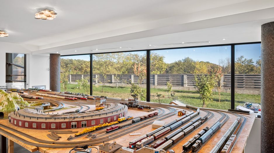Vilă Futuristă: Eleganță & Inovație la limita pădurii, piscină, 4500mp - Poză 32