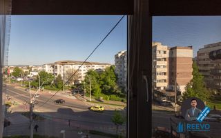 Apartament cu 3 camere decomandat,  Mioriței - Poză 30