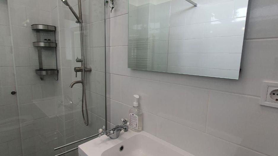 All-inclusive Studio Ultracentral Location - Romana - Poză 13