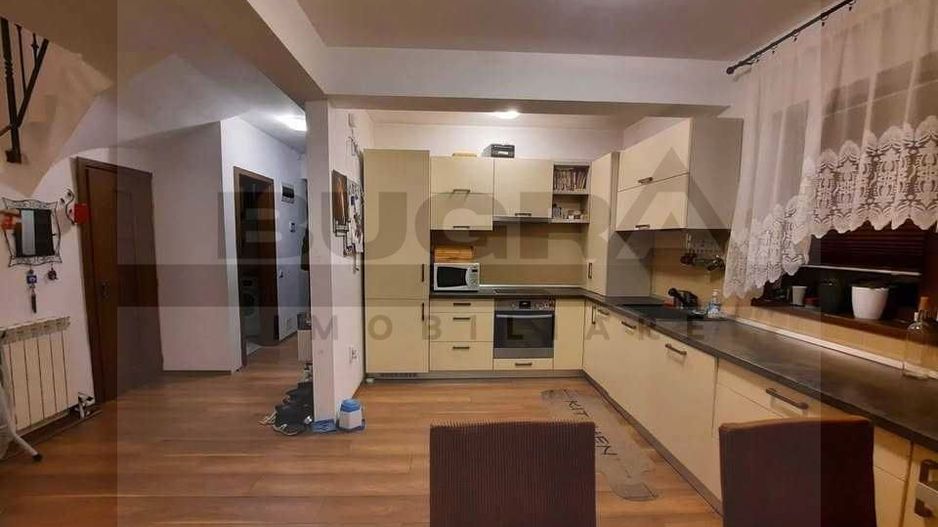 Duplex de 5 camere modern, curte 250mp, Pet Friendly, zona Cetatii - Poză 3