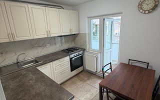 Apartament 3 camere decomandat – Nicolina, Rond Vechi De Inchiriat - Poză 3