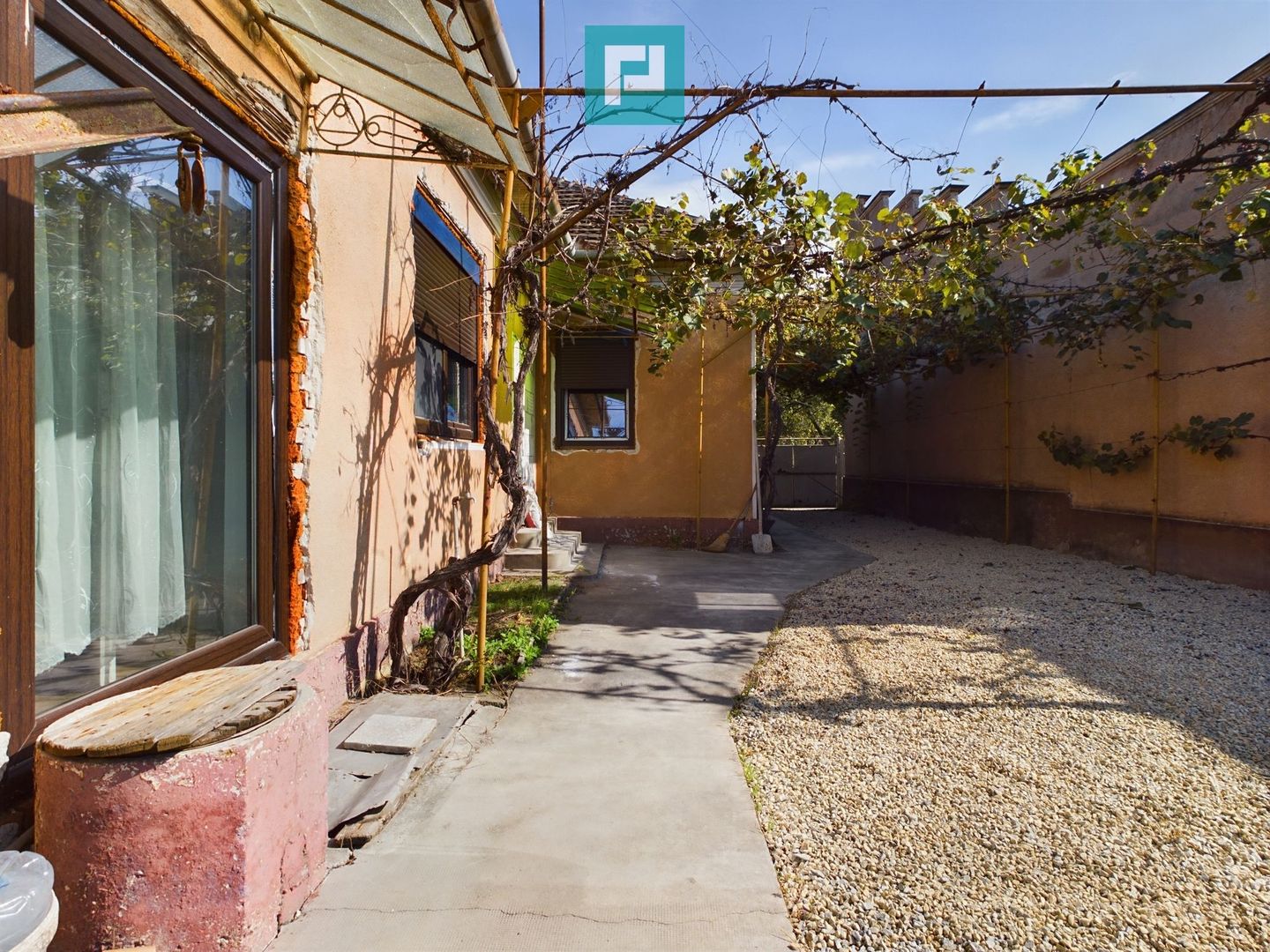 Casă 4 camere, zona centrală în Pâncota - Poză 12