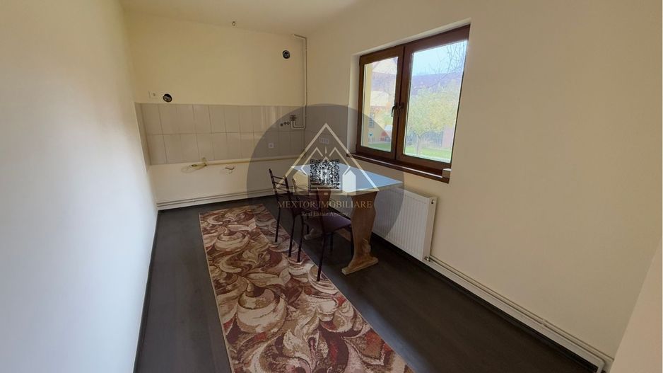 Casă nou construită în Centrul vechi Medias - Poză 7