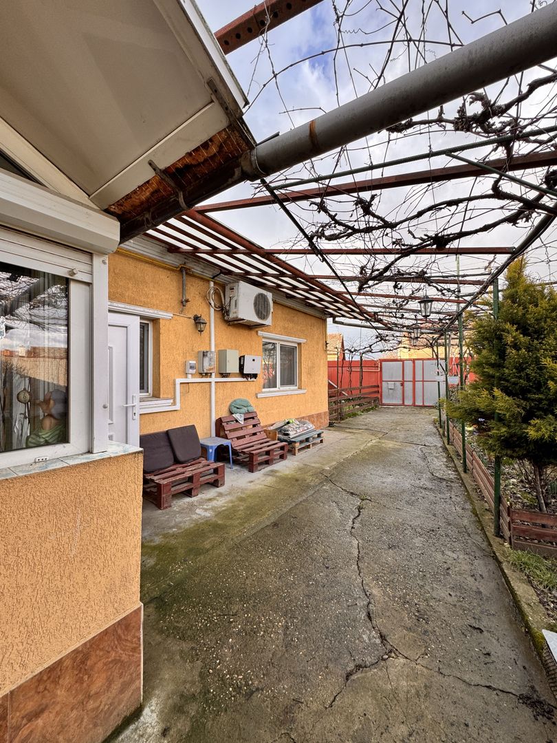 Casă de vânzare – Episcopia, Oradea - Poză 16