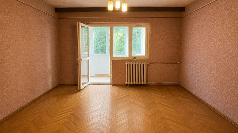 COMISION 0%  Apartament 3 Camere | Etaj 1 Decomandat Dambovita Izolat - Poză 2