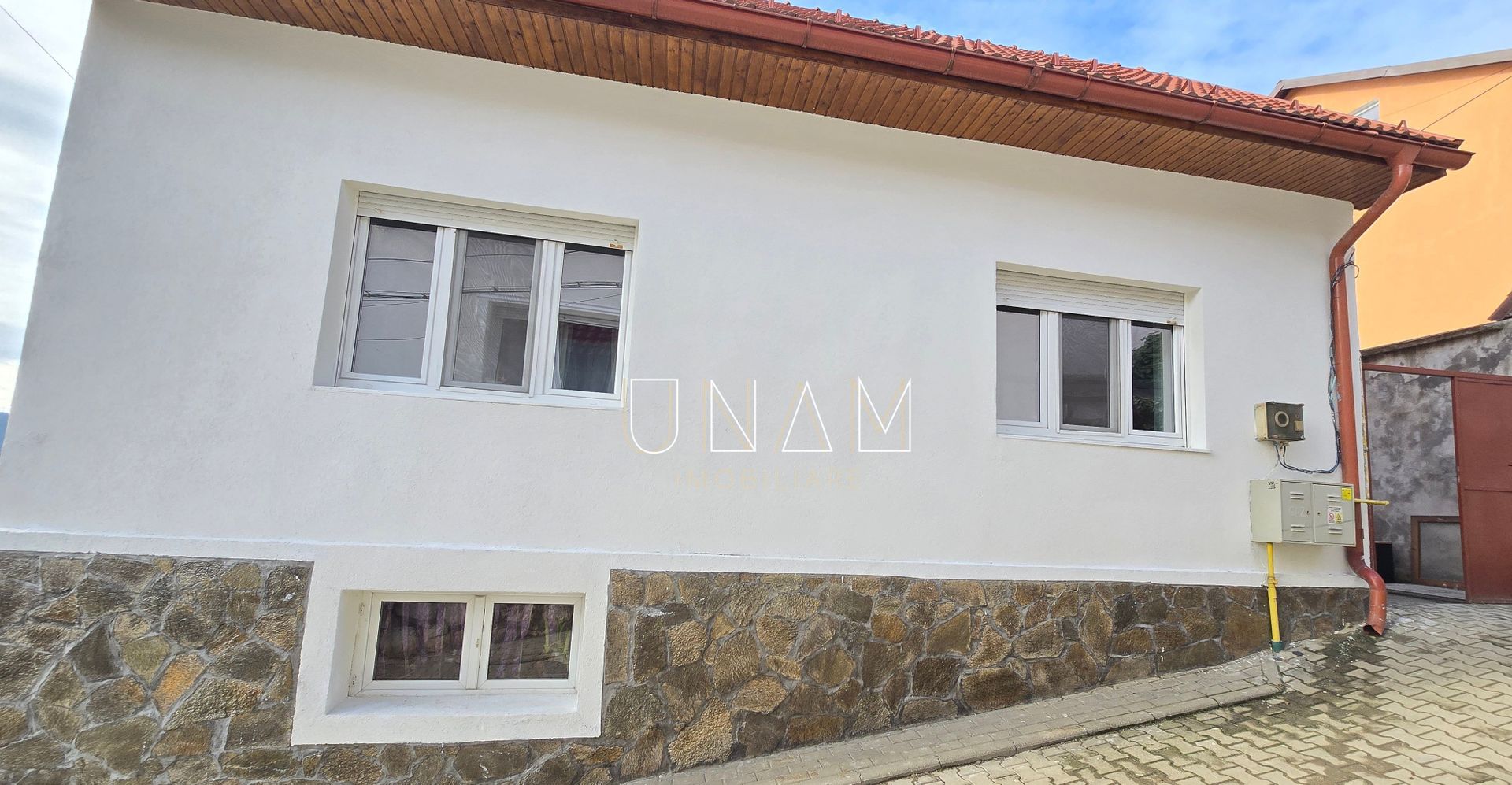 Casa cu 3 corpuri | curte | potential real | Muncitoresc – Resita - Poză 19