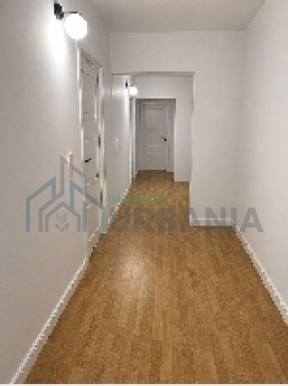 Apartament 4 camere de vânzare, Iași - 16.300 EUR - Poză 4