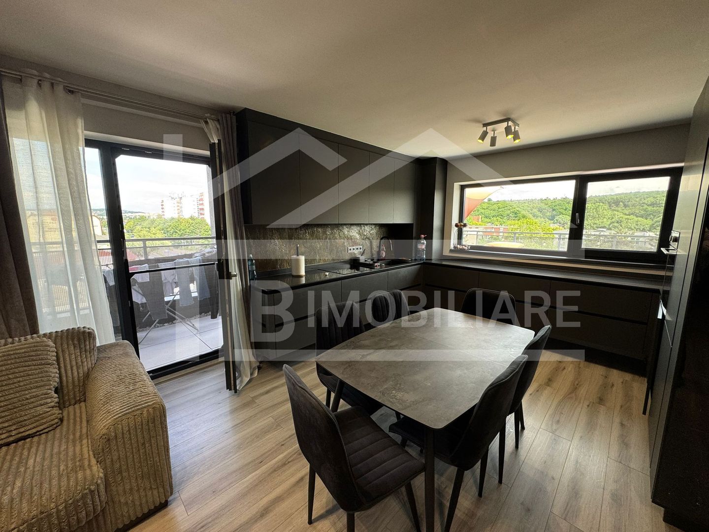 Apartament cu 3 camere, 92mp, Zona Gheorghe Doja - Poză 2