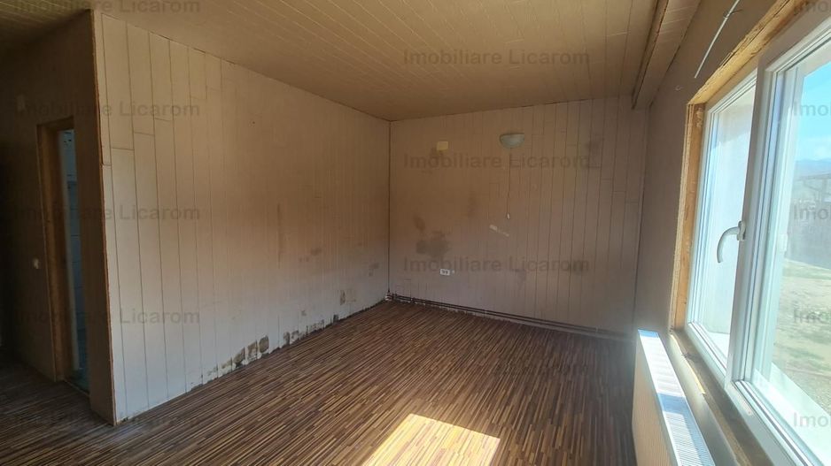 Proprietate in Cristian cu trei constructii+o fundatie,450000euro - Poză 30