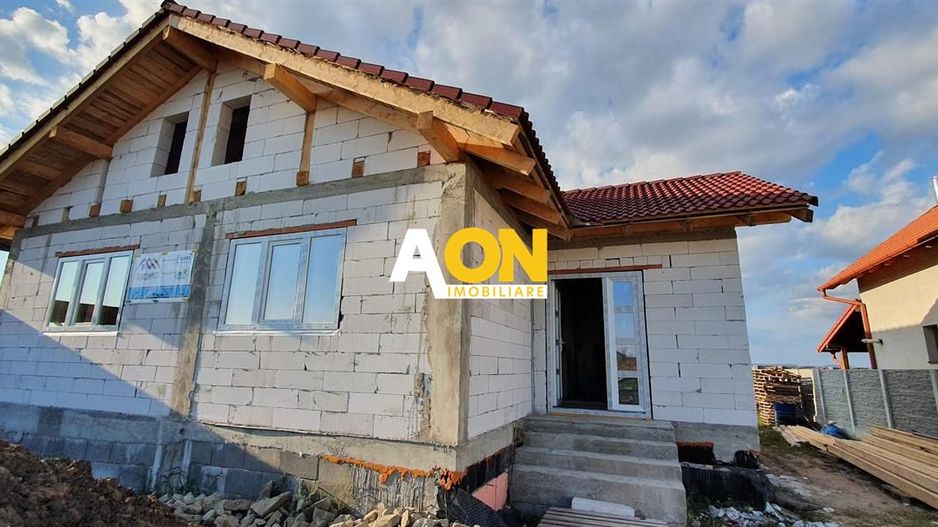 Casa la rosu 4 camere 430 mp teren Oarda de Jos - Poză 1