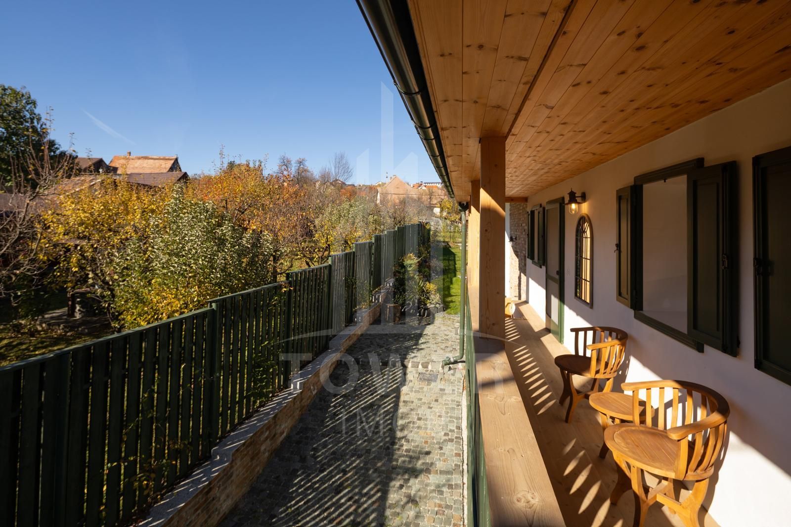 Casa de vis înt-un loc de basm - Cisnădioara/ de închiriat - Poză 13