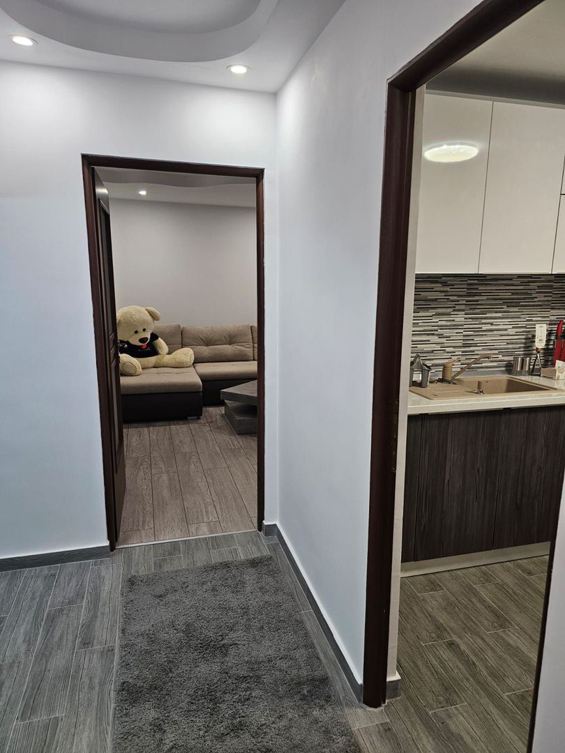 Inchiriere apartament 3 camere, modern, Prundu - Poză 14