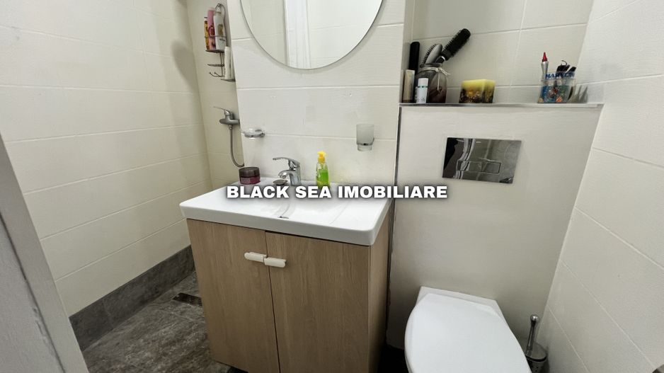 Apartament 3 camere renovat modern – zona CENTRU- aproape de plaja - Poză 6