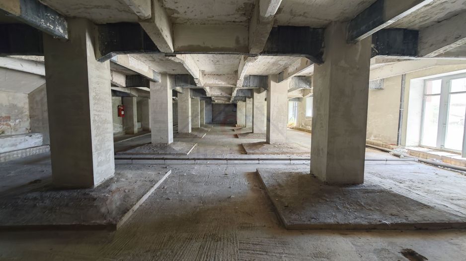 SAD 381 mp utili,  Complex Studentesc, vizibilitate excelenta. - Poză 11
