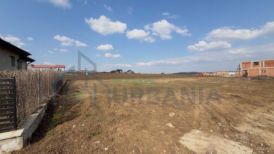 Teren de vânzare – 2 parcele x 530 mp – Valea Lupului - Poză 1