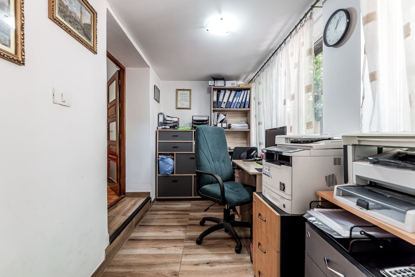Casă în Vlaicu cu garaj și teren de 376 mp, Arad - Poză 8