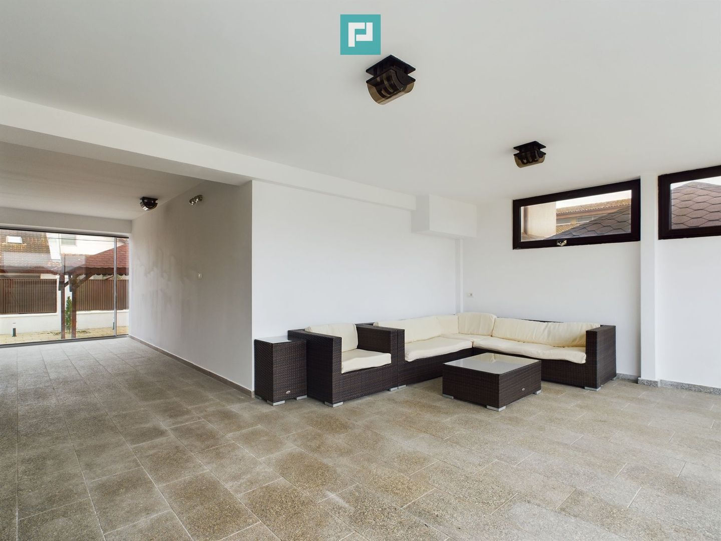 Vilă de lux cu două locuințe, în Dumbrăvița – Locație Excelentă! - Poză 26