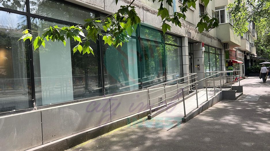 Spatiu comercial stradal - Poză 1