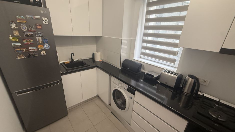 AP. 2 CAMERE- ESTIC PARK, DOG-FRIENDLY, PARCARE INCLUSA, CENTRALA - Poză 2