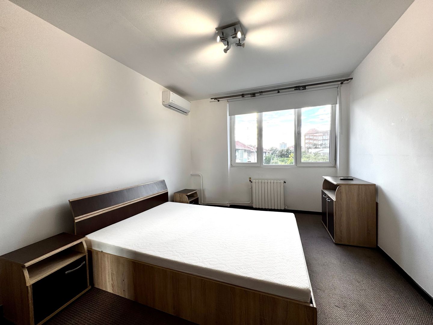 Apartament 2 camere, primitor, in zona Centrala-Universitate - Poză 3