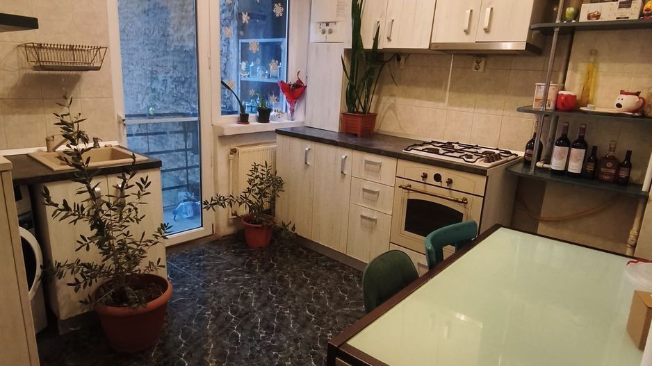 Apartament 3 camere Unirii, centrala proprie - Poză 4