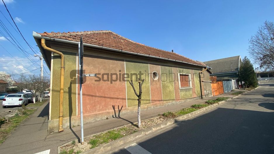 Casa zona Rogerius, strada Iasomiei - Poză 2