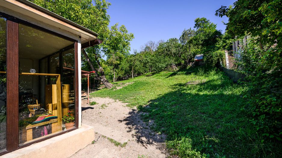 Casa 200MP cu teren de 2.050MP - Grigorescu - Str.Donath 20 - Poză 3