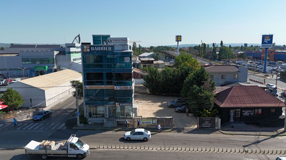 Spațiu Comercial de 300mp lângă Afi mall Ploiești - Poză 2