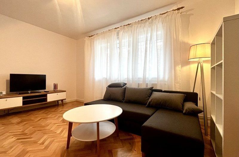 Apartament 3 camere, prima închiriere, elegant si primitor, in Circumvalațiunii - Poză 4