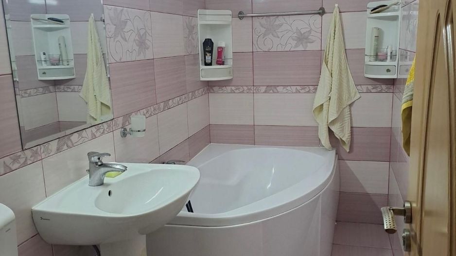 AP. 3 CAMERE 13 SEPTEMBRIE, CENTRALA,MOBILAT MODERN, BUCATARIE INCHISA - Poză 7