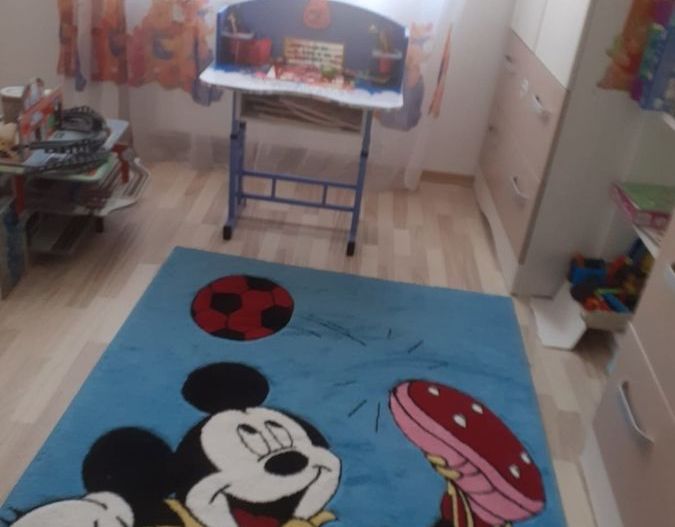 Apartament 3 camere de vanzare Drumul Taberei - Poză 2