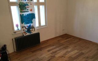 Etaj in vila ideal atelier, cabinet sau locuit, hub, activitati creative - Poză 7