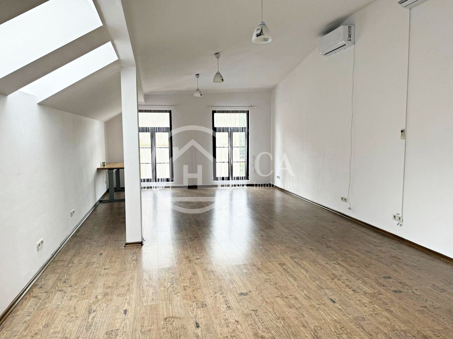 Spatiu comercial de inchiriat  zona centrala, Oradea - Poză 1