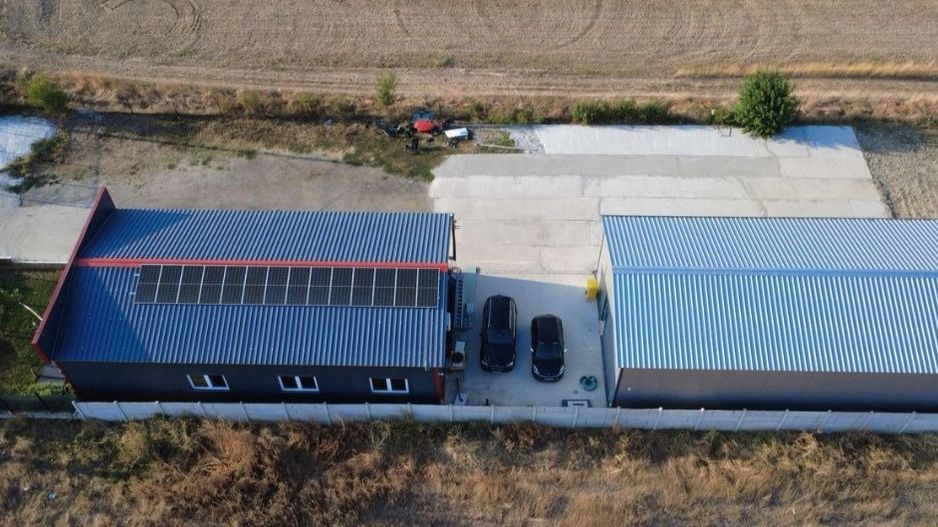 De vanzare proprietate Podari – 2 hale industriale + casa și spatiu recreativ - Poză 2