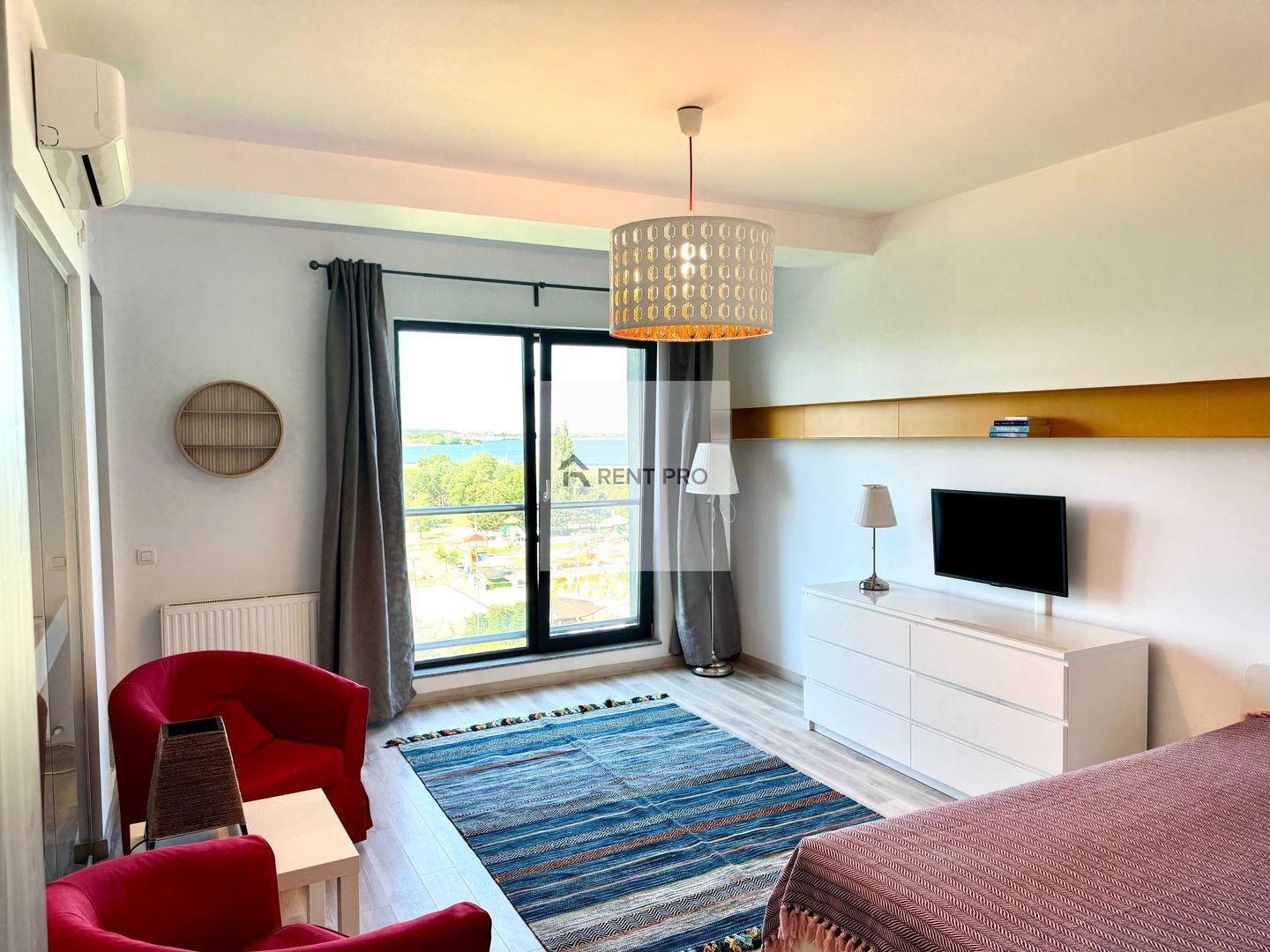 Garsonieră de închiriat | 20 Residence | Vedere către Lacul Morii | - Poză 1