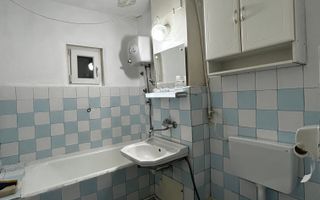 Închiriere apartament 3 camere decomandat – Craiovița Nouă - Poză 8