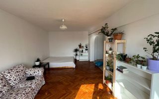 Garsonieră spațioasă, open space, balcon mare, Dorobanți – 3 min ASE - Poză 1
