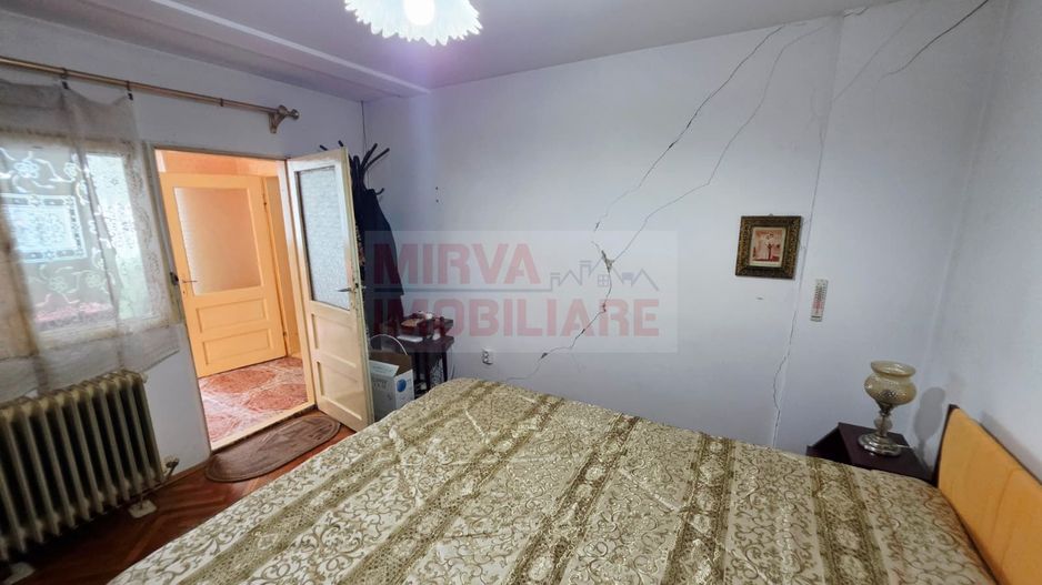 Casă 4 camere, teren 315 mp, garaj – Cantacuzino, Ploiești - Poză 19