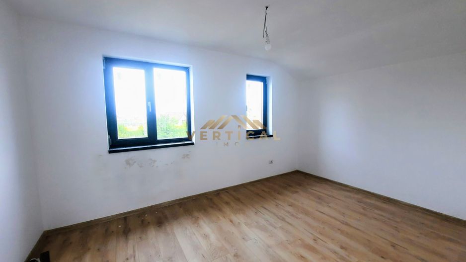 Vila 4 camere in comuna Berceni - Poză 13