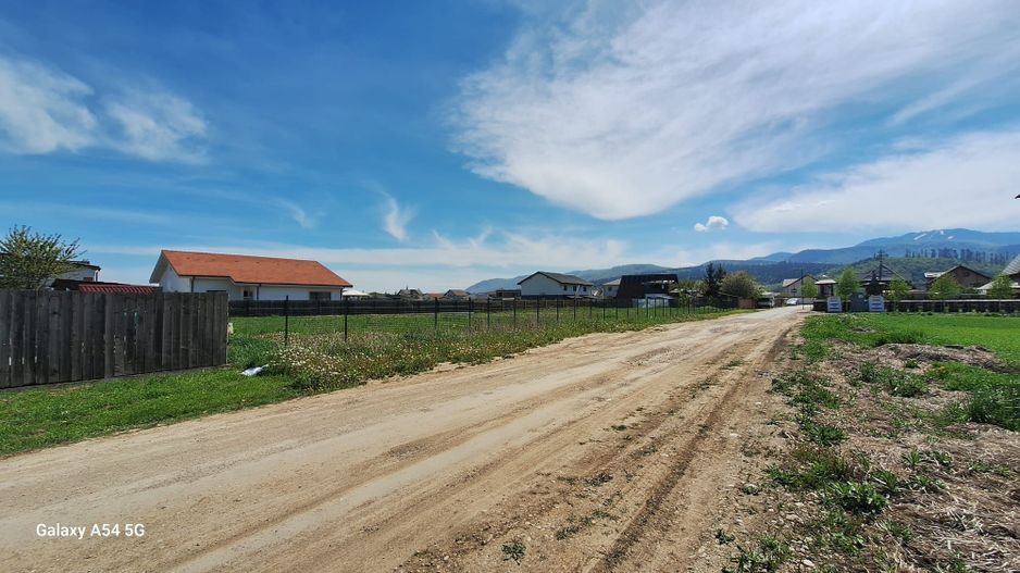 Cristian, teren 1840mp, intre case noi, utilitati, priveliste, 110 euro/mp - Poză 10