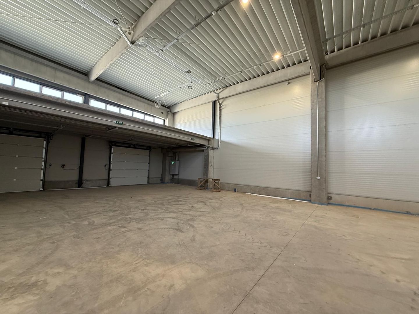 Ansamblu industrial format din 9 hale de vânzare – Popești-Leordeni - Poză 14
