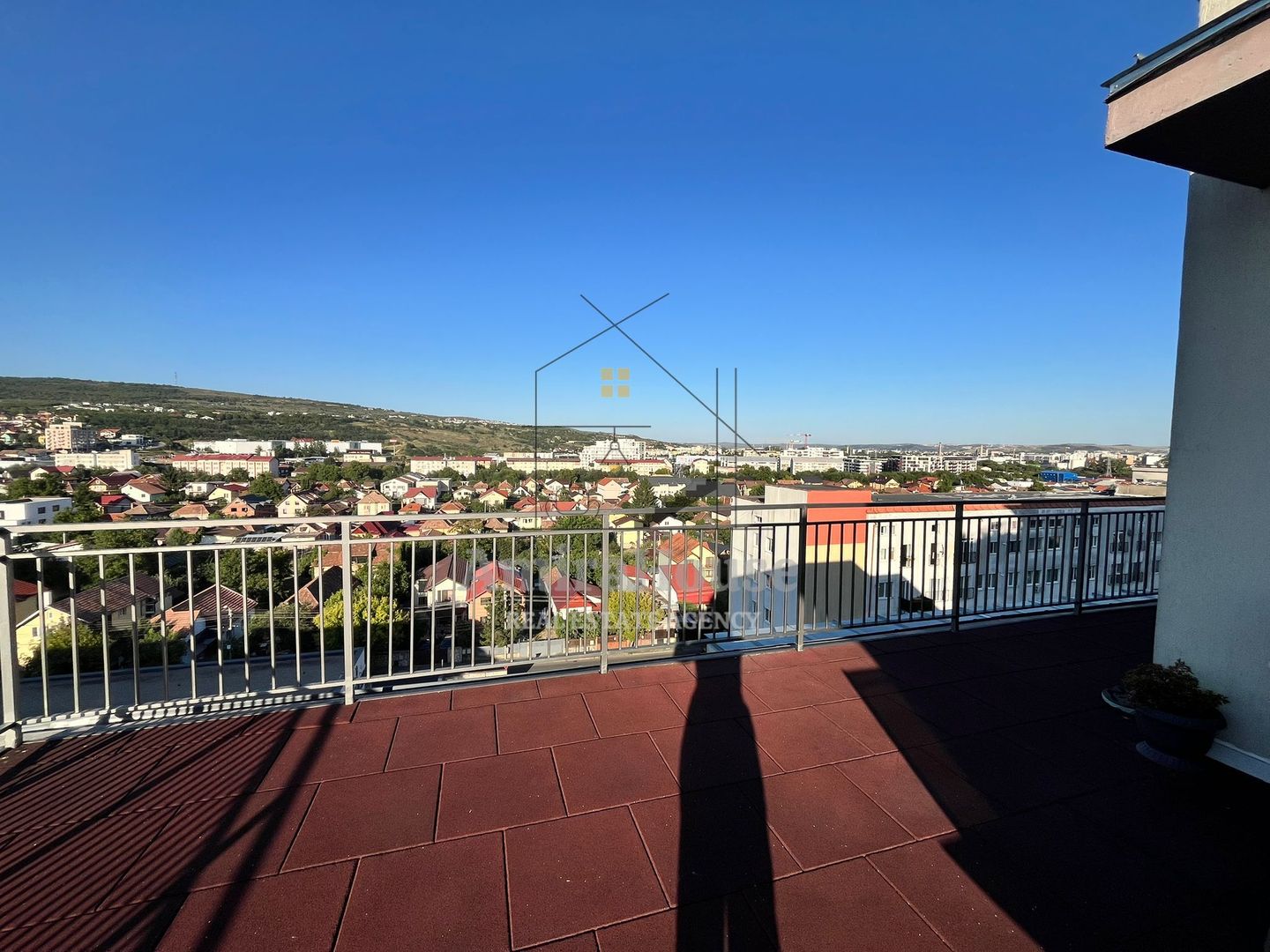 Apartament 2 camere, terasa 51 mp si garaj zona Oasului - Poză 8