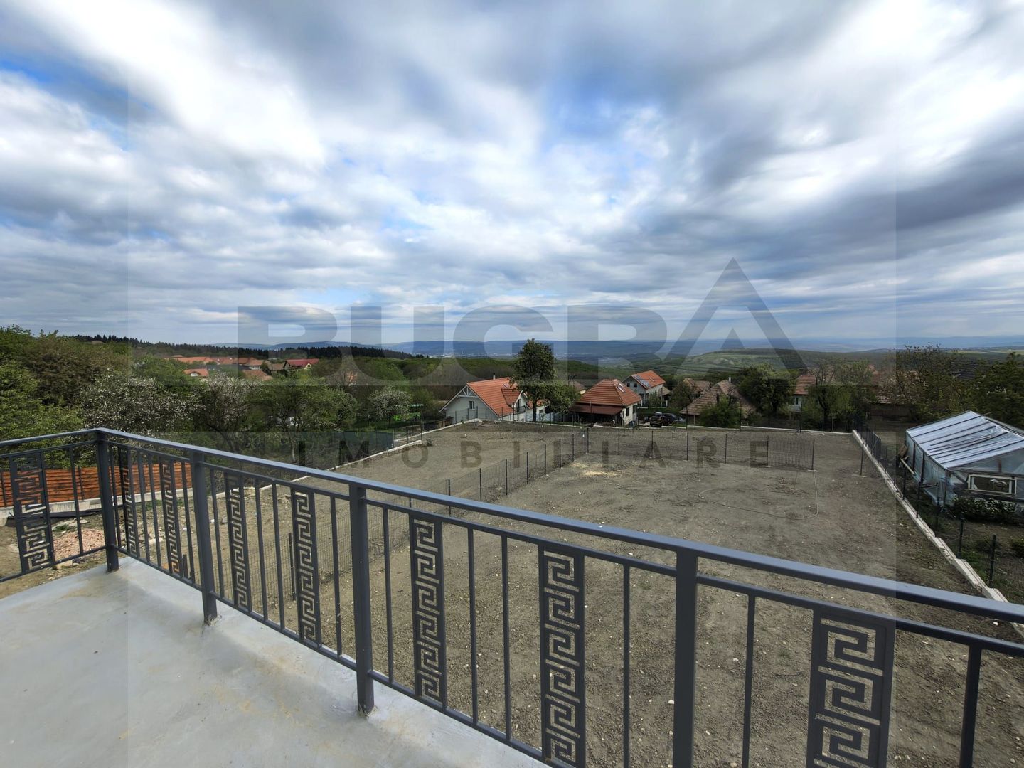 Casă modernă de vânzare – Gheorghieni | Priveliste panoramica - Poză 4