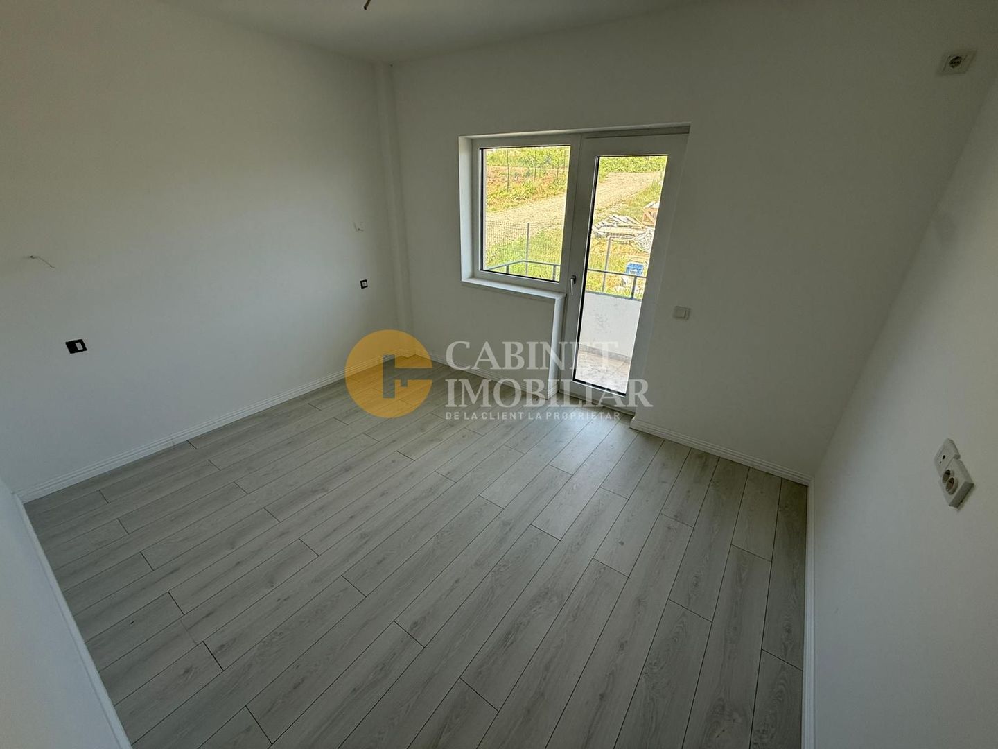 VISAN - 2 CAMERE DECOMANDAT - ETAJ INTERMEDIAR -  BLOC NOU INTABULAT - Poză 2