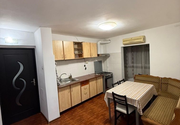 Apartament 2 camere de închiriat Apărătorii Patriei Centrală proprie - Poză 3