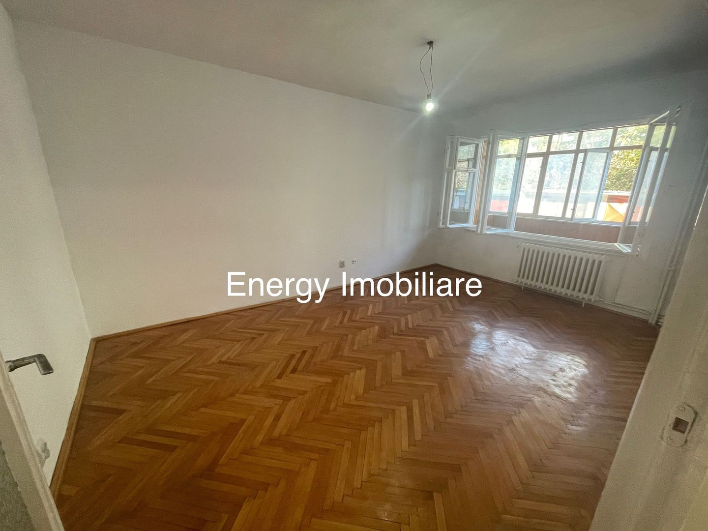 Apartament cu 2 camere, zona Tudor - Poză 1
