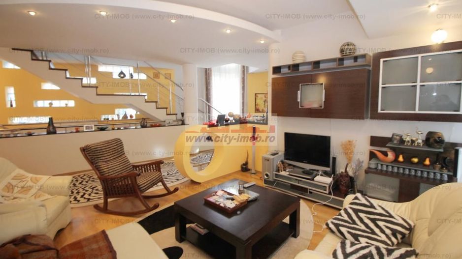 Vanzare Vila SINAIA - Poză 2