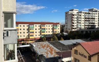 Vând apartament 4 camere pe Bulevardul Transilvaniei - Poză 8