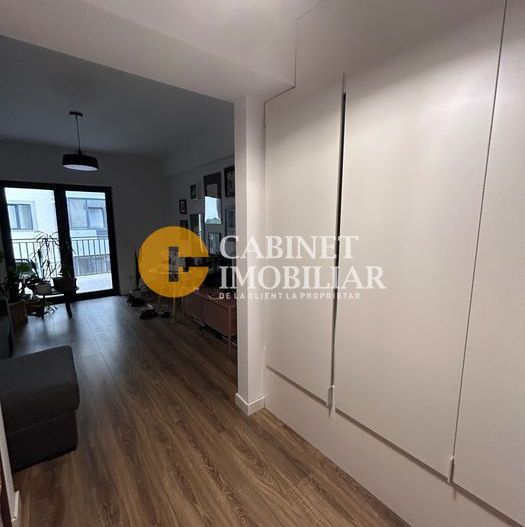 2 camere Decomandat - mobilat - loc parcare - boxa - intabulat - Poză 3